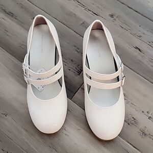 American Eagle new girl's, size littel girl 2,5